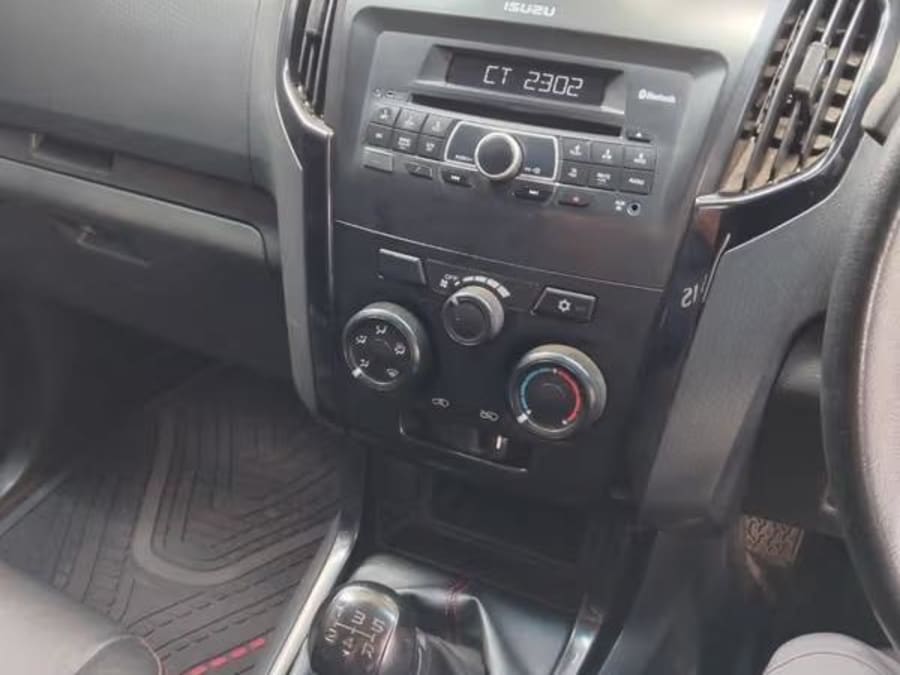 2021 Isuzu D-Max 250 HO X-Rider 4x4 Double-Cab — photo 7