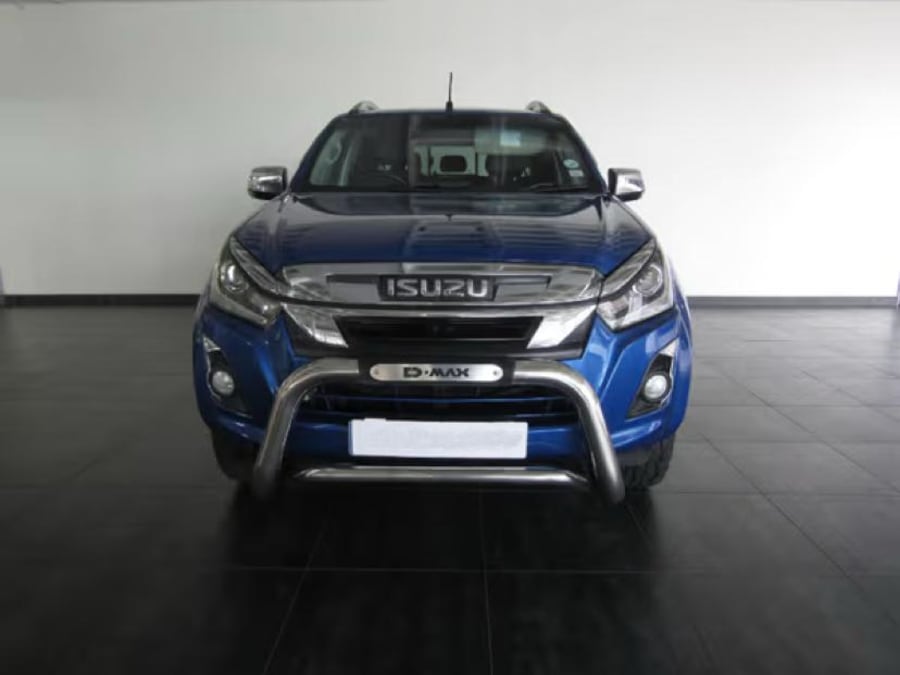 2019 Isuzu D-Max 300 LX Auto Double-Cab — photo 2