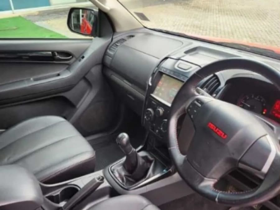 2020 Isuzu D-Max 250 Double Cab X-Rider — photo 5