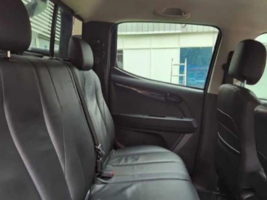 2020 Isuzu D-Max 250 Double Cab X-Rider — photo 7