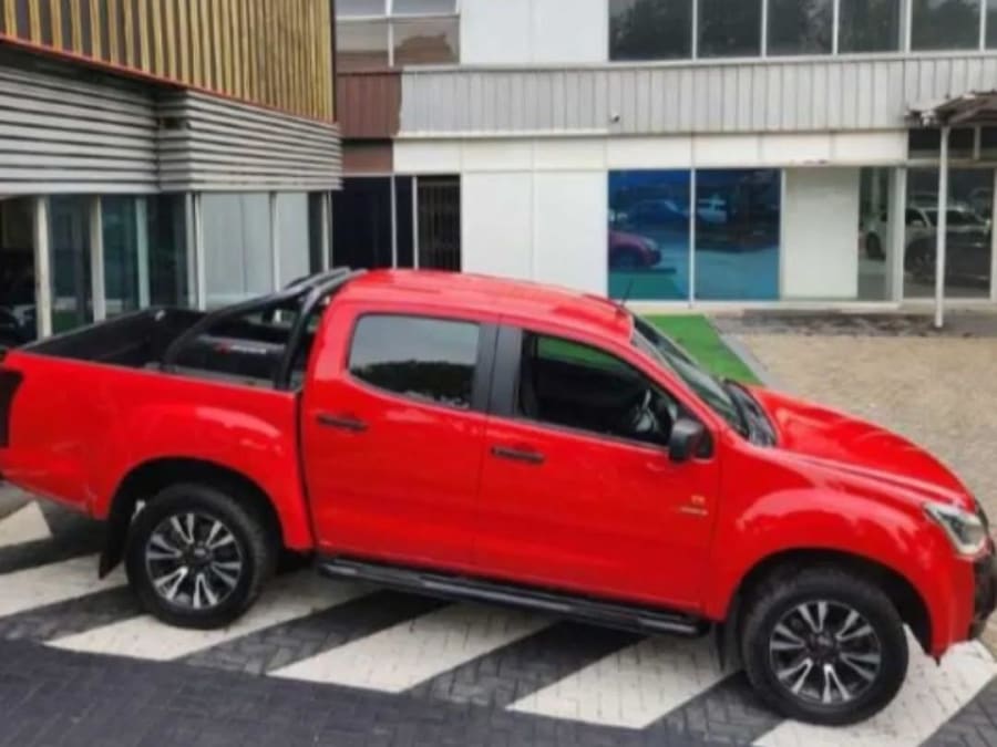 2020 Isuzu D-Max 250 Double Cab X-Rider — photo 8