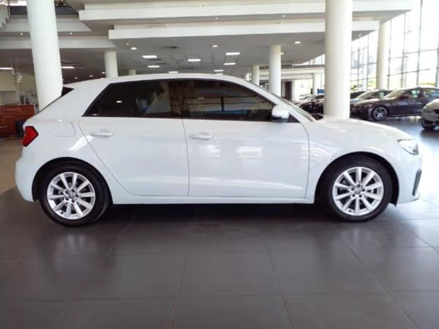 2019 Audi A1 Sportback 1.5 TFSI Auto | 35 TFSI — photo 2