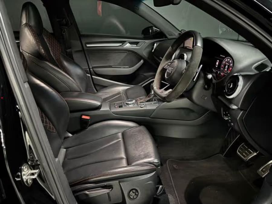 2021 Audi RS3 Sedan Quattro — photo 5