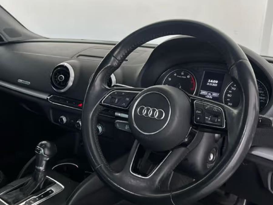 2018 Audi A3 Sportback 1.0 TFSI Auto | 30 TFSI — photo 6