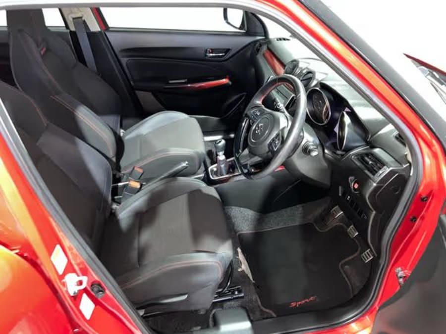 2021 Suzuki Swift 1.4 T SPORT — photo 4