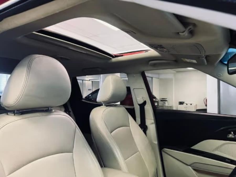 2021 Mahindra XUV 300 1.5D | W8 — photo 7