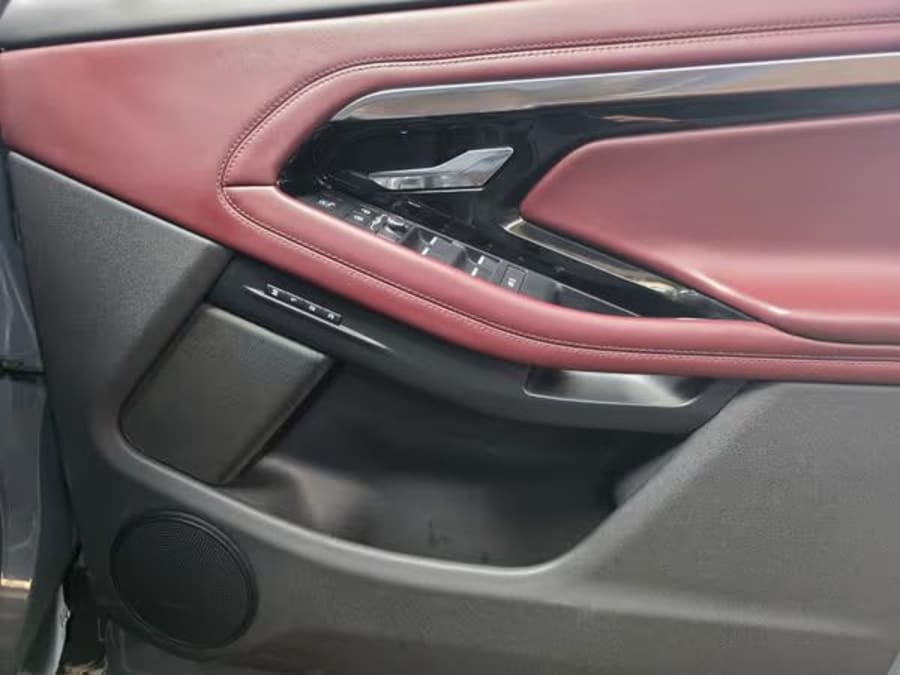 2022 Land Rover Range Rover Evoque 2.0D Autobiography | D200 (147kW) — photo 3