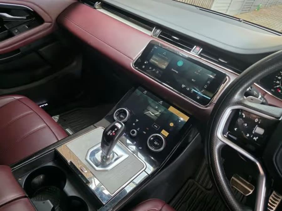 2022 Land Rover Range Rover Evoque 2.0D Autobiography | D200 (147kW) — photo 6