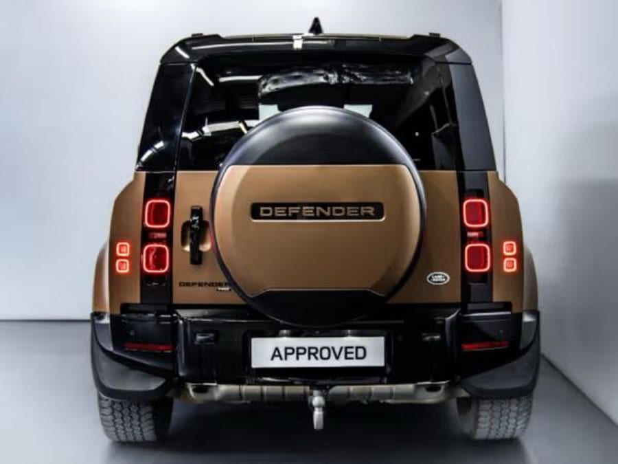 2022 Land Rover Defender 90 P400 HSE X-Dynamic (294kW) — photo 10