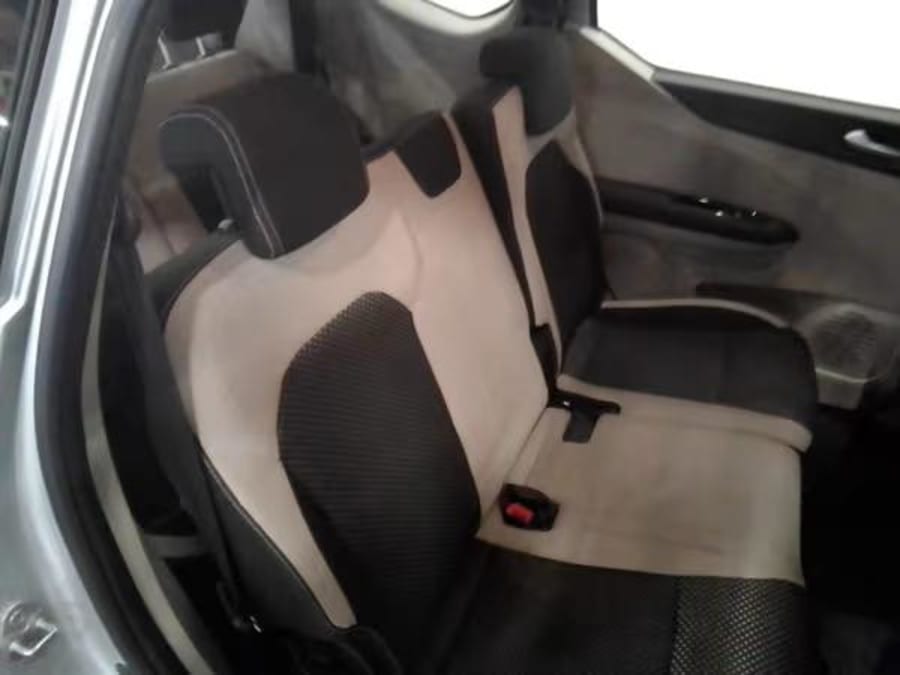 2020 Renault Triber 1.0 Intens — photo 7