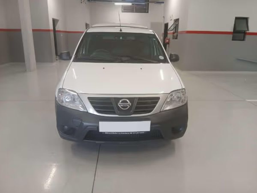 2021 Nissan NP200 1.6 A/C Safety Pack — photo 1