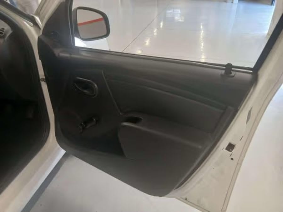 2021 Nissan NP200 1.6 A/C Safety Pack — photo 6