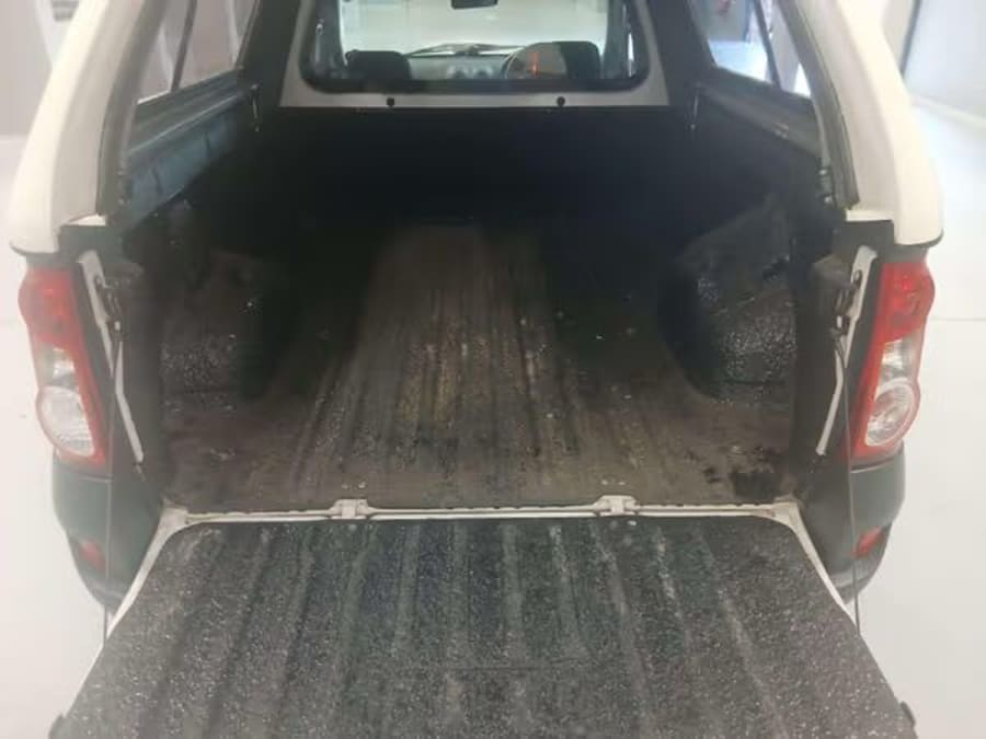 2021 Nissan NP200 1.6 A/C Safety Pack — photo 9