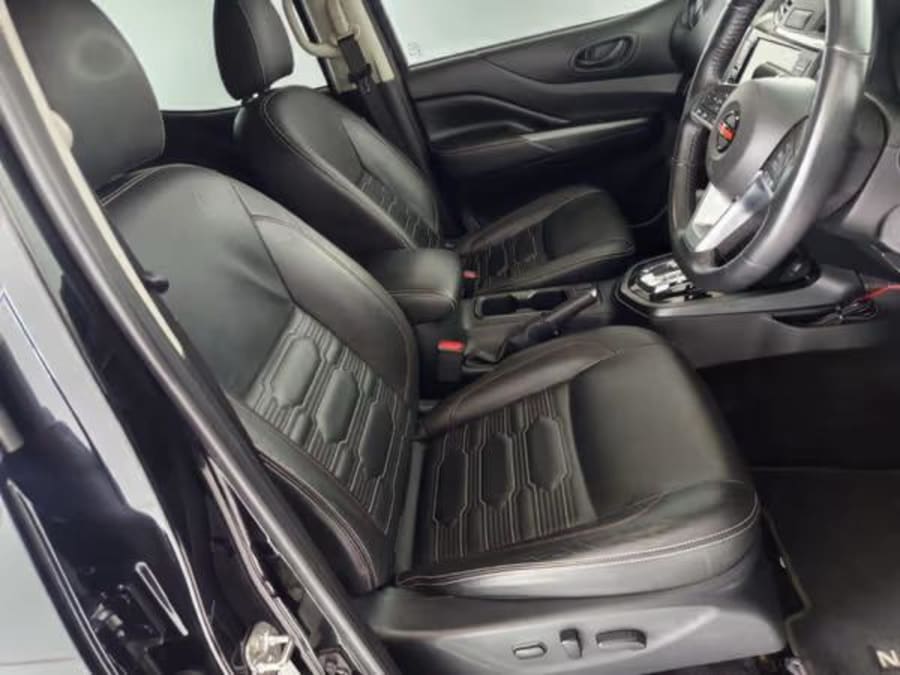 2022 Nissan Navara 2.5 DDTi PRO-2X Auto Double-Cab — photo 4