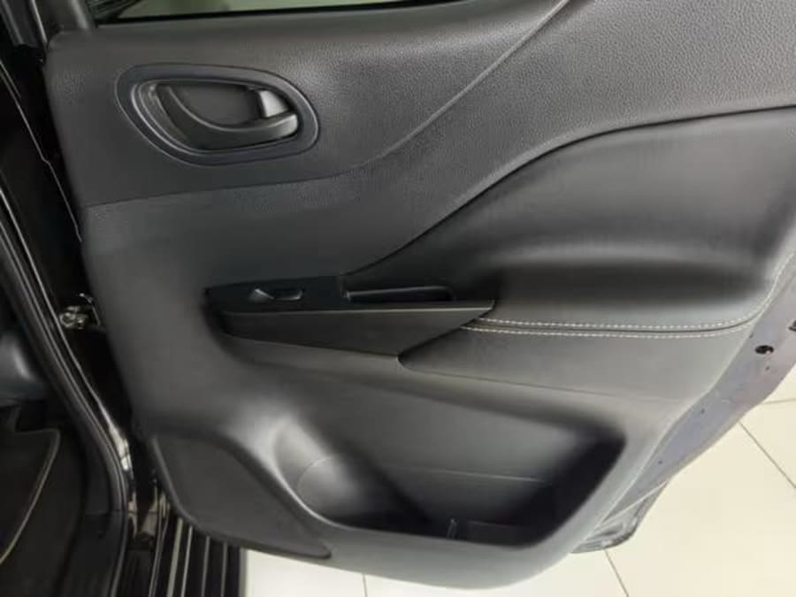 2022 Nissan Navara 2.5 DDTi PRO-2X Auto Double-Cab — photo 6