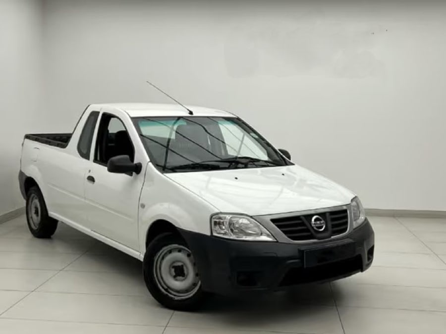 2020 Nissan NP200 1.6 — photo 1