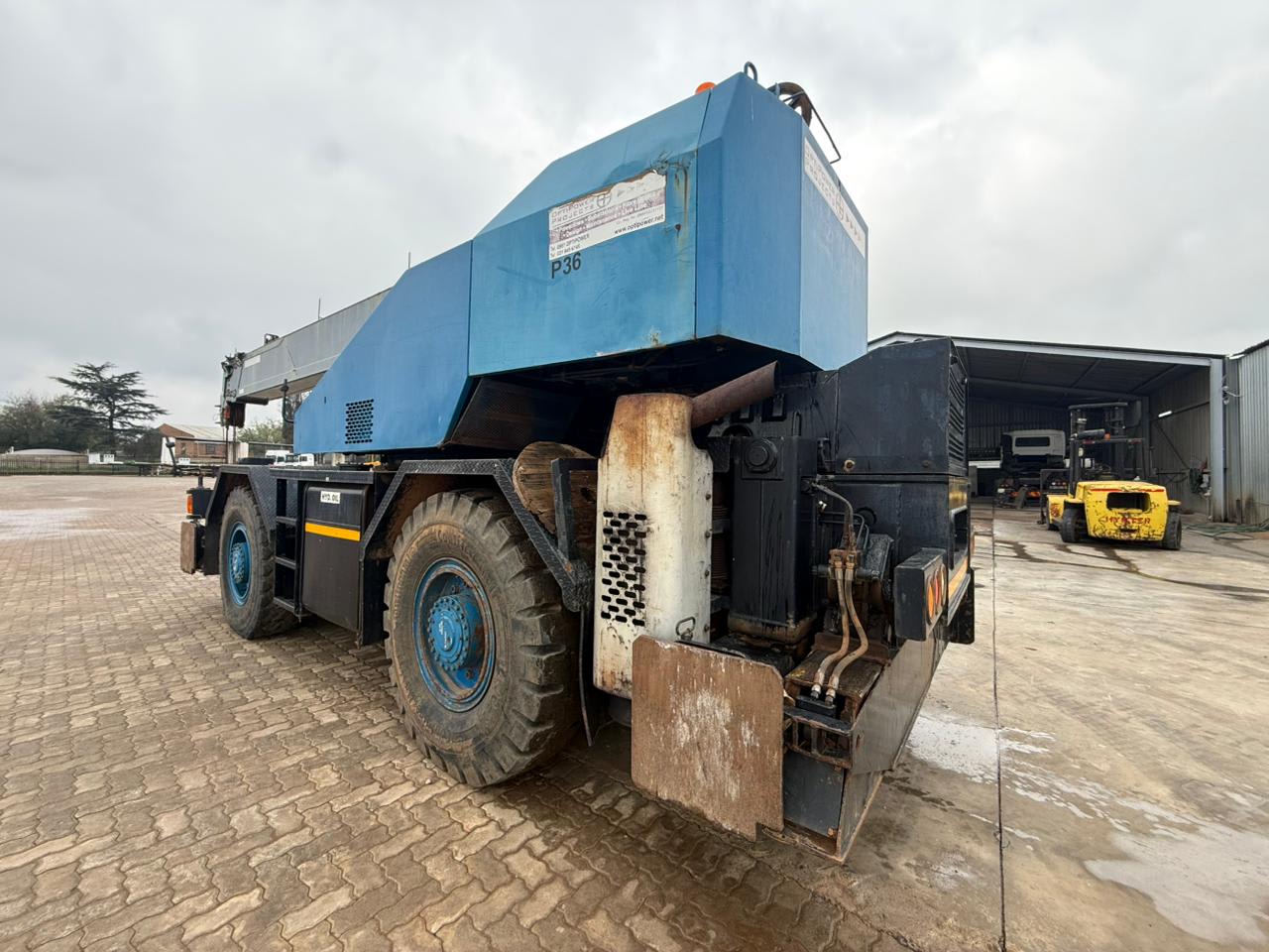Vehicle image 11