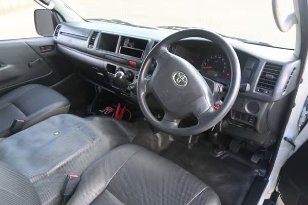 Vehicle image 6