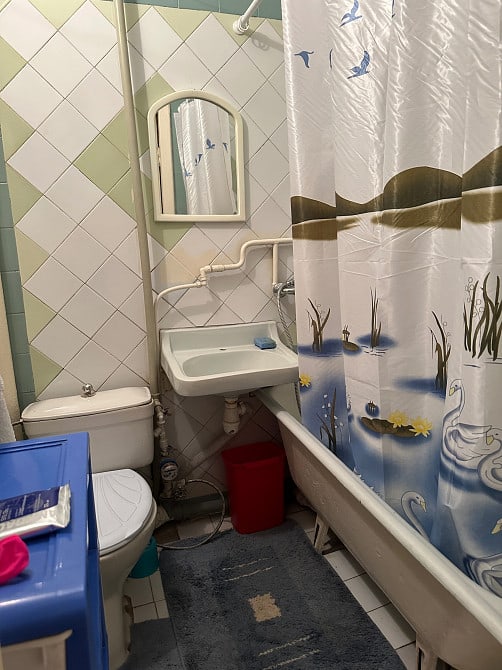 Продам 2к.кв на б-ре Школьном