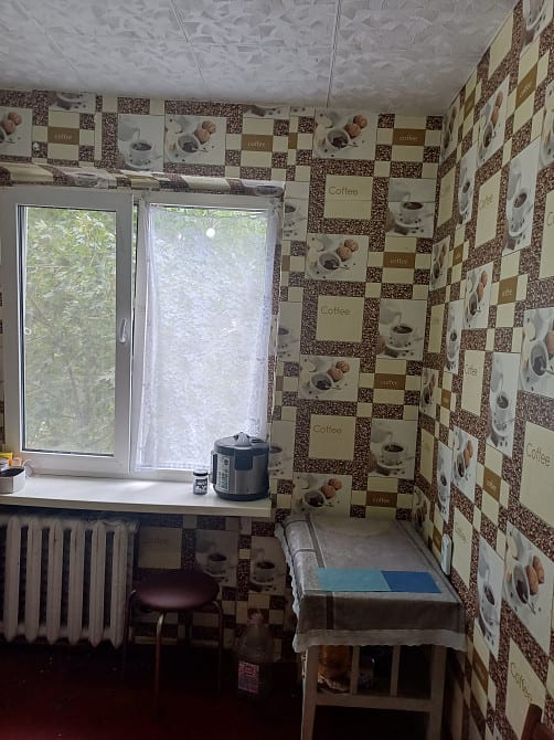 Продам 2к.квартиру ,вода есть! Кадиевская,состояние жилое.