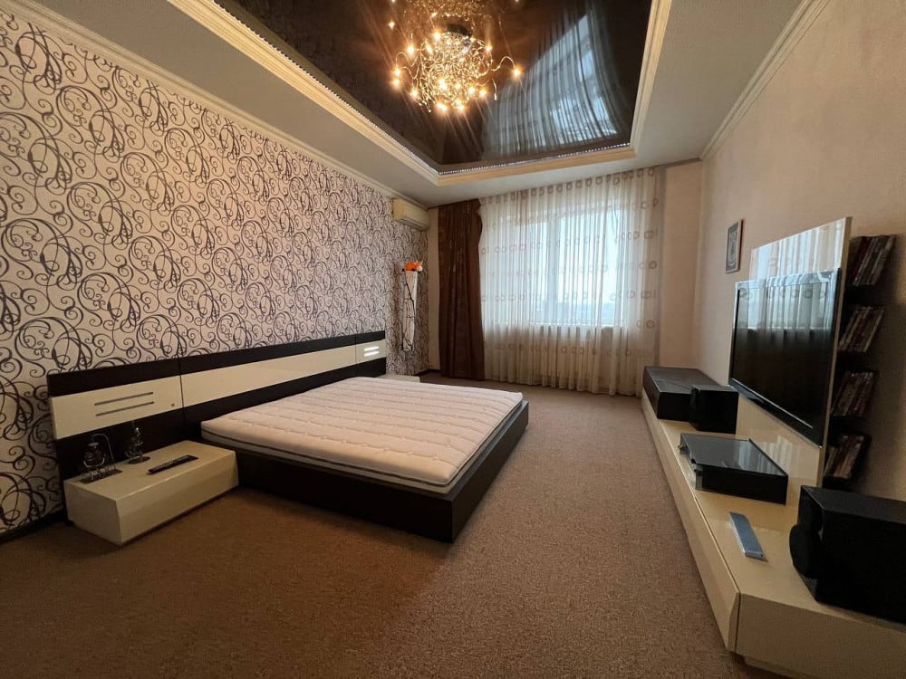 Аренда от 4000|8000т.р VIP- komfort в Лучшей Локации Донецка-Вода с хорошим напором 24 часа.