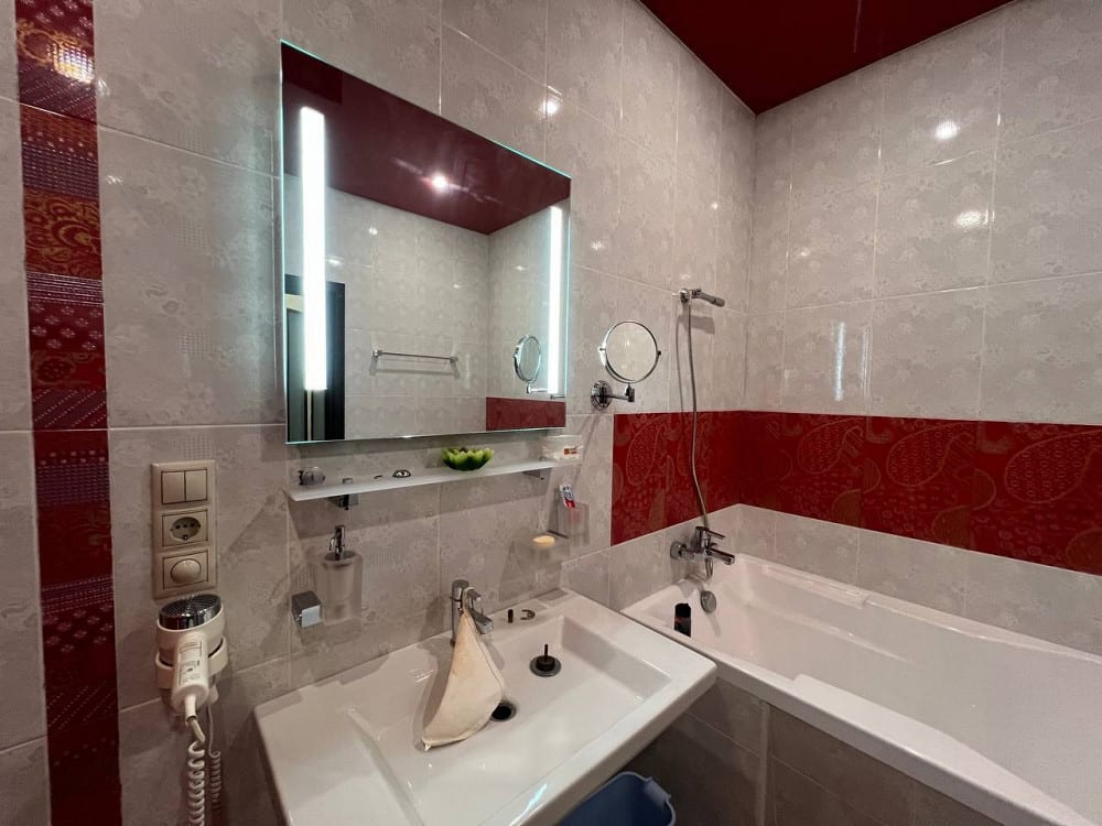 Аренда от 4000|8000т.р VIP- komfort в Лучшей Локации Донецка-Вода с хорошим напором 24 часа.