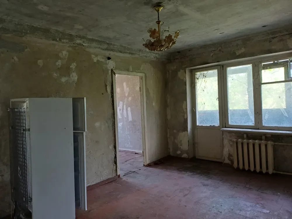 Продается х ком квартира, Шахтостроителей!