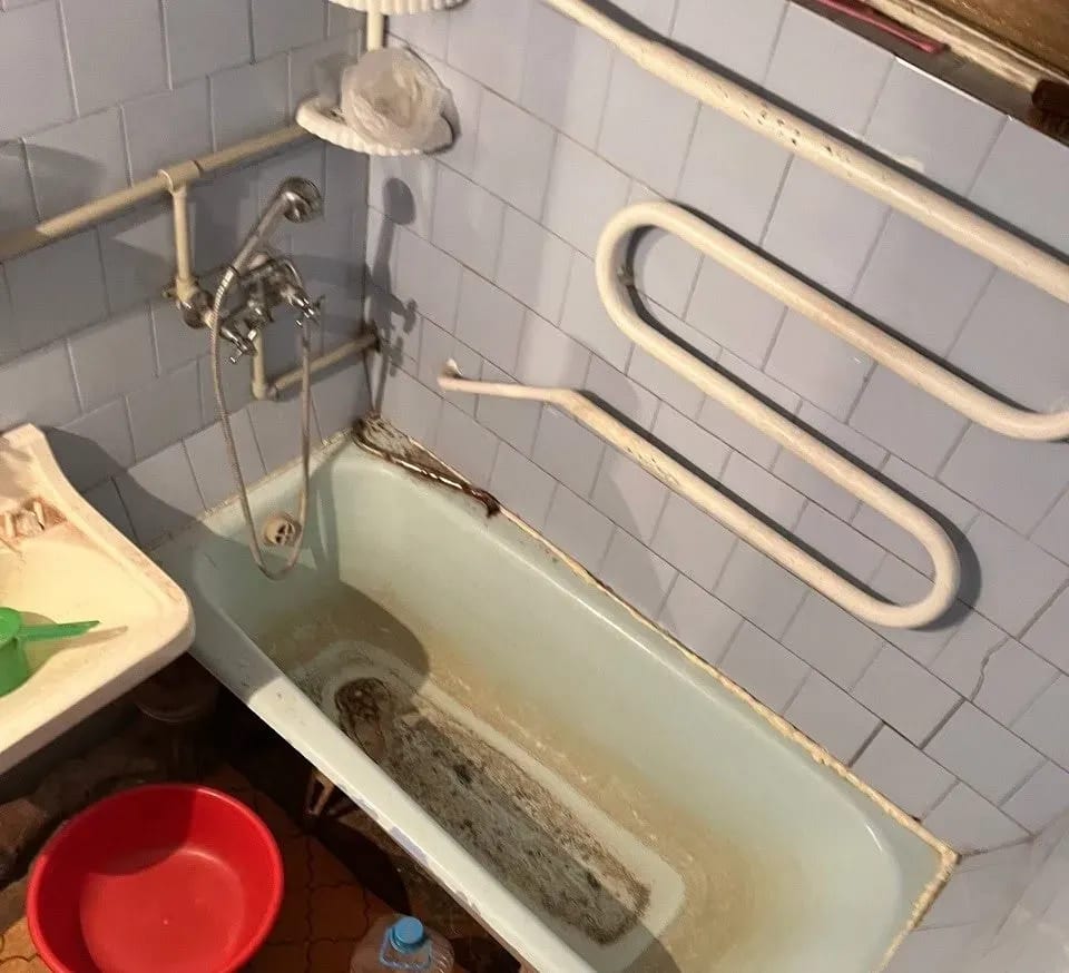Продам 2ком пр. Комсомольский 4, Ворошиловский район