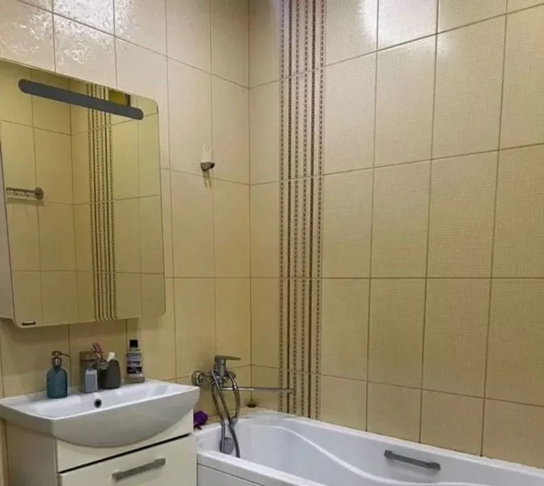 Квартира с светлым ремонт в Куйбышевском районе.