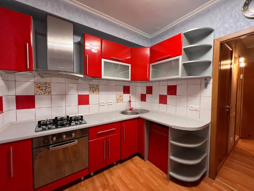 Продам 2 х ком Маяк с роскошным ремонтом