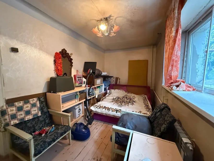 Продам 2 ком.кв Ворошиловский район, центр, Челюскинцев, ниже площади Ленина.