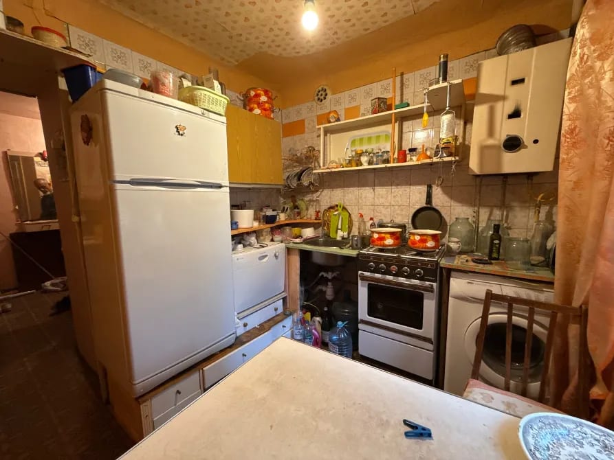 Продам 2 ком.кв Ворошиловский район, центр, Челюскинцев, ниже площади Ленина.