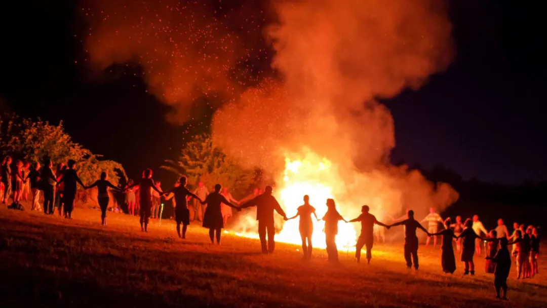 Samhain vs. Día de Muertos: A Tale of Two Ancient Traditions
