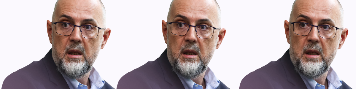 A mi vérünkkel itatják a kétfejű sárkányt thumbnail