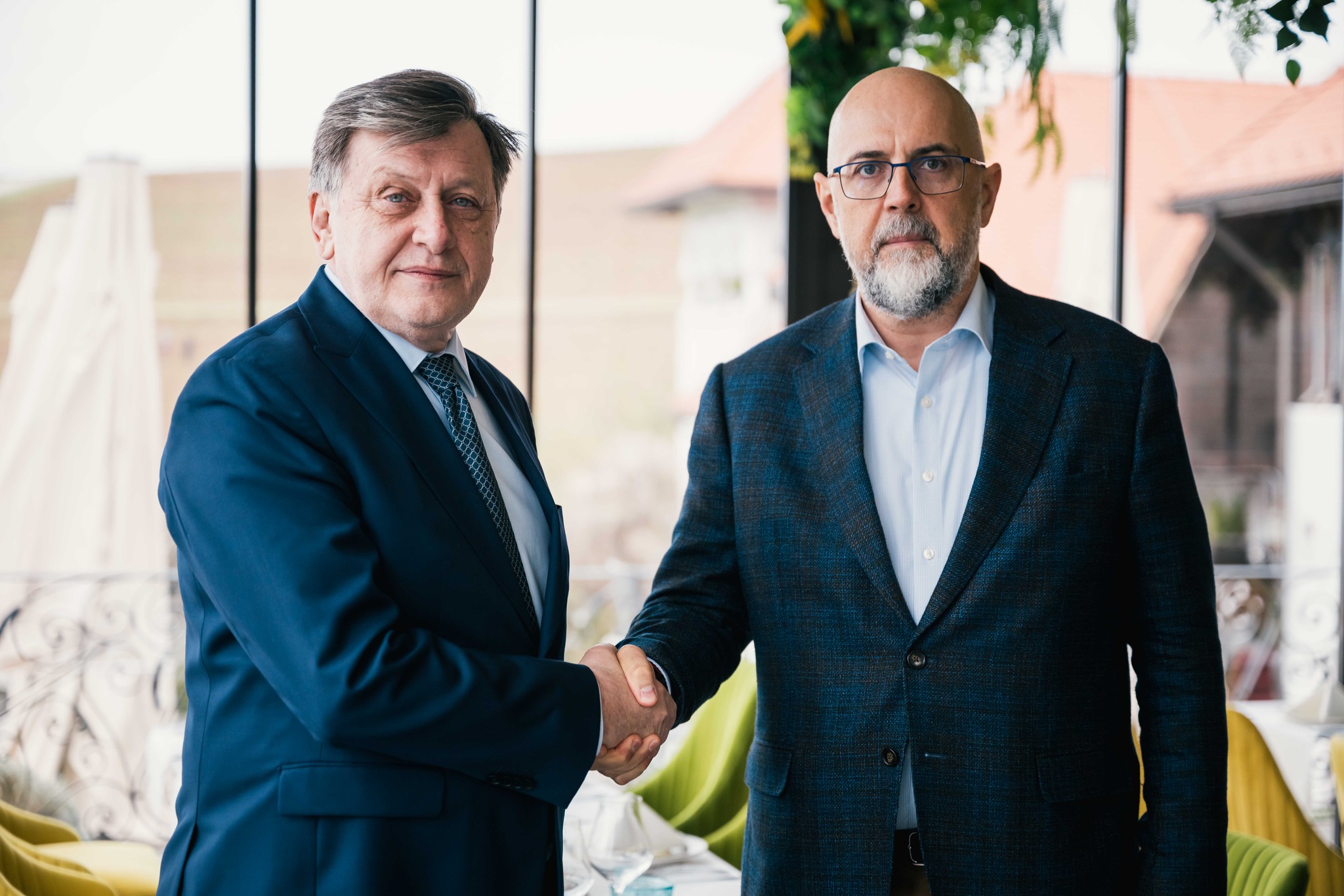 Györke Zoltán lemondásra szólította fel Kelemen Hunort thumbnail