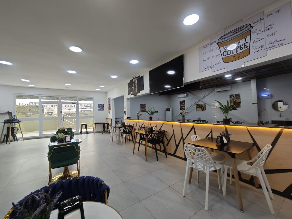 Bob One coffee and bakery shop
