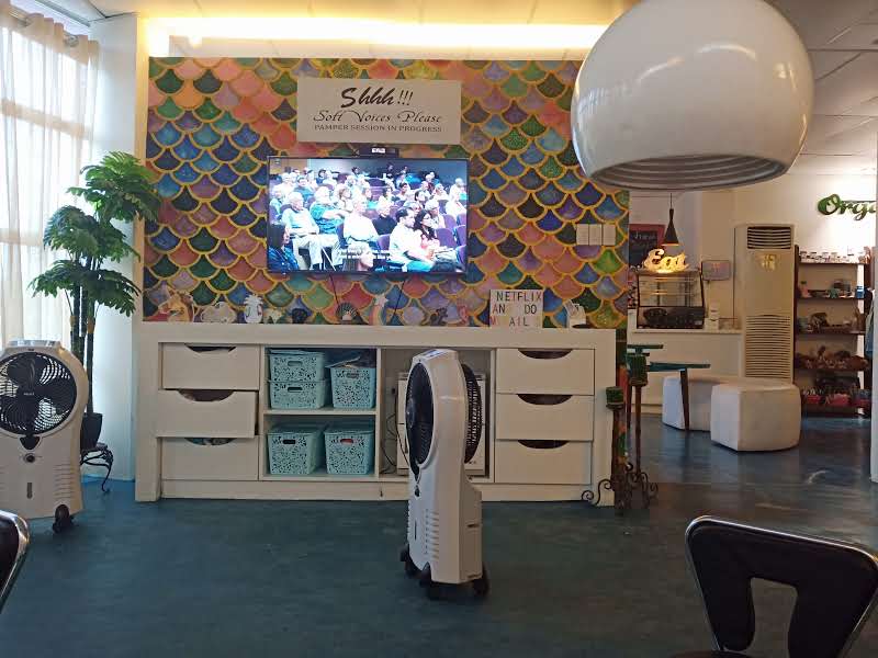 The Nail Bar Hand and Foot Spa
