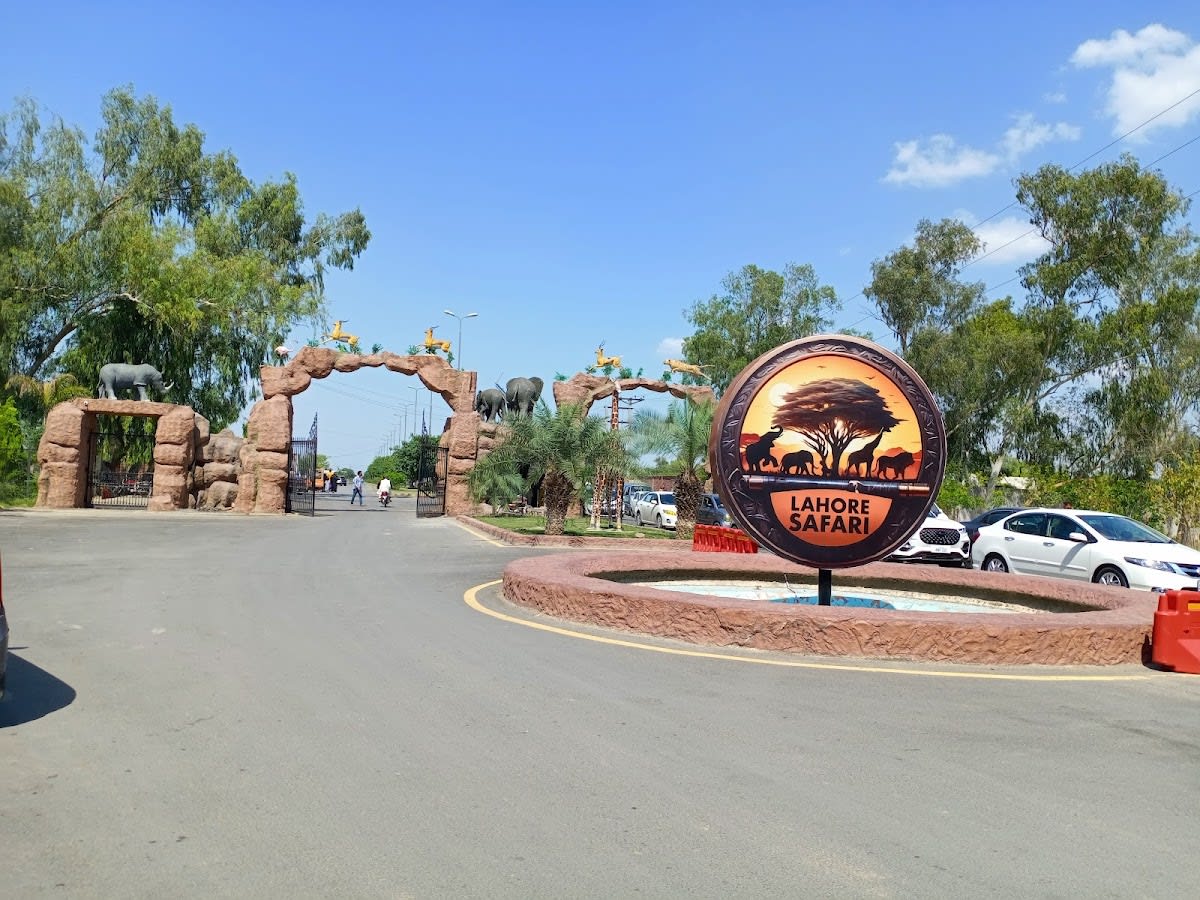 First Round About Safari Park