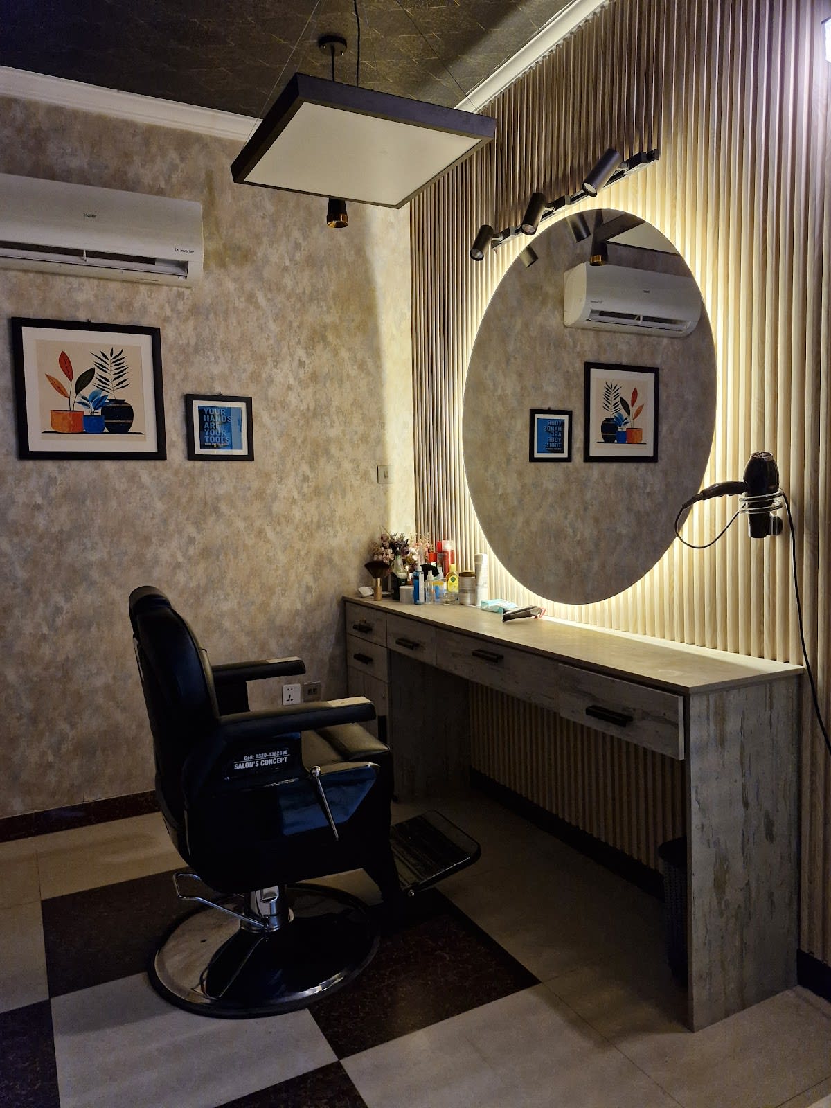 Deep Cuts Salon