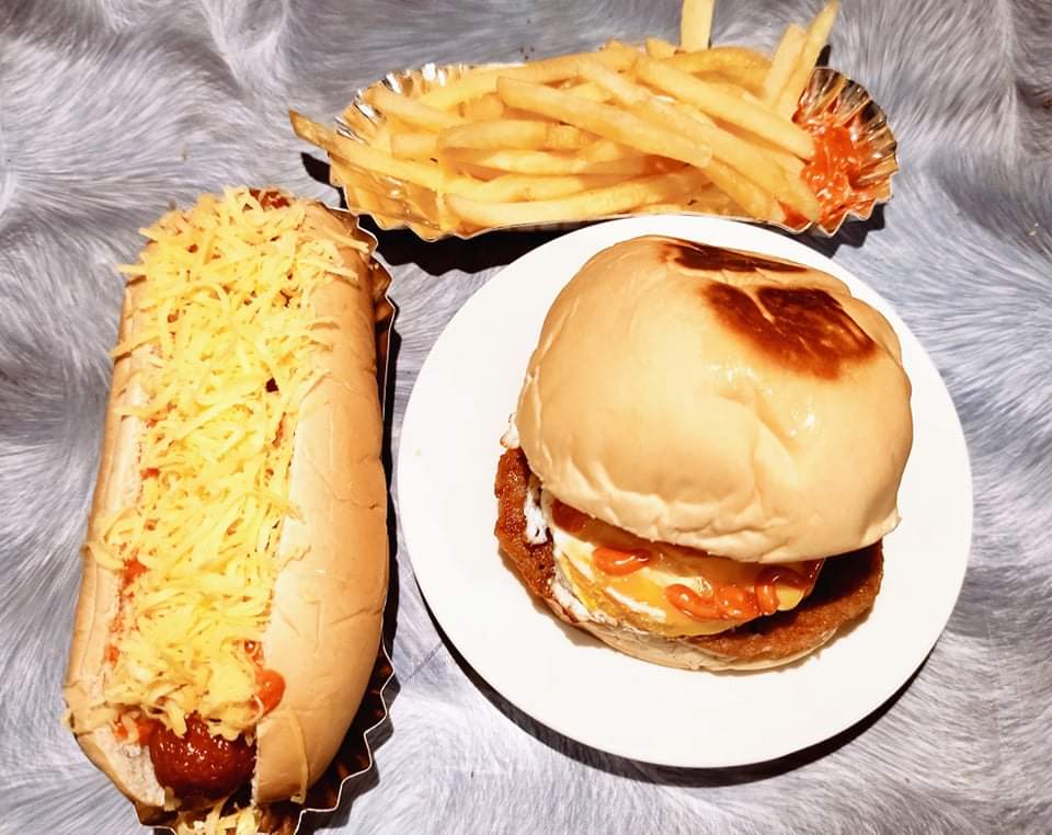 Wowa's burger shop