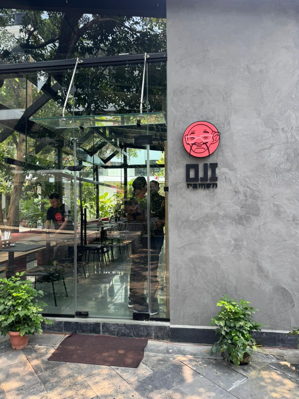 Oji Ramen