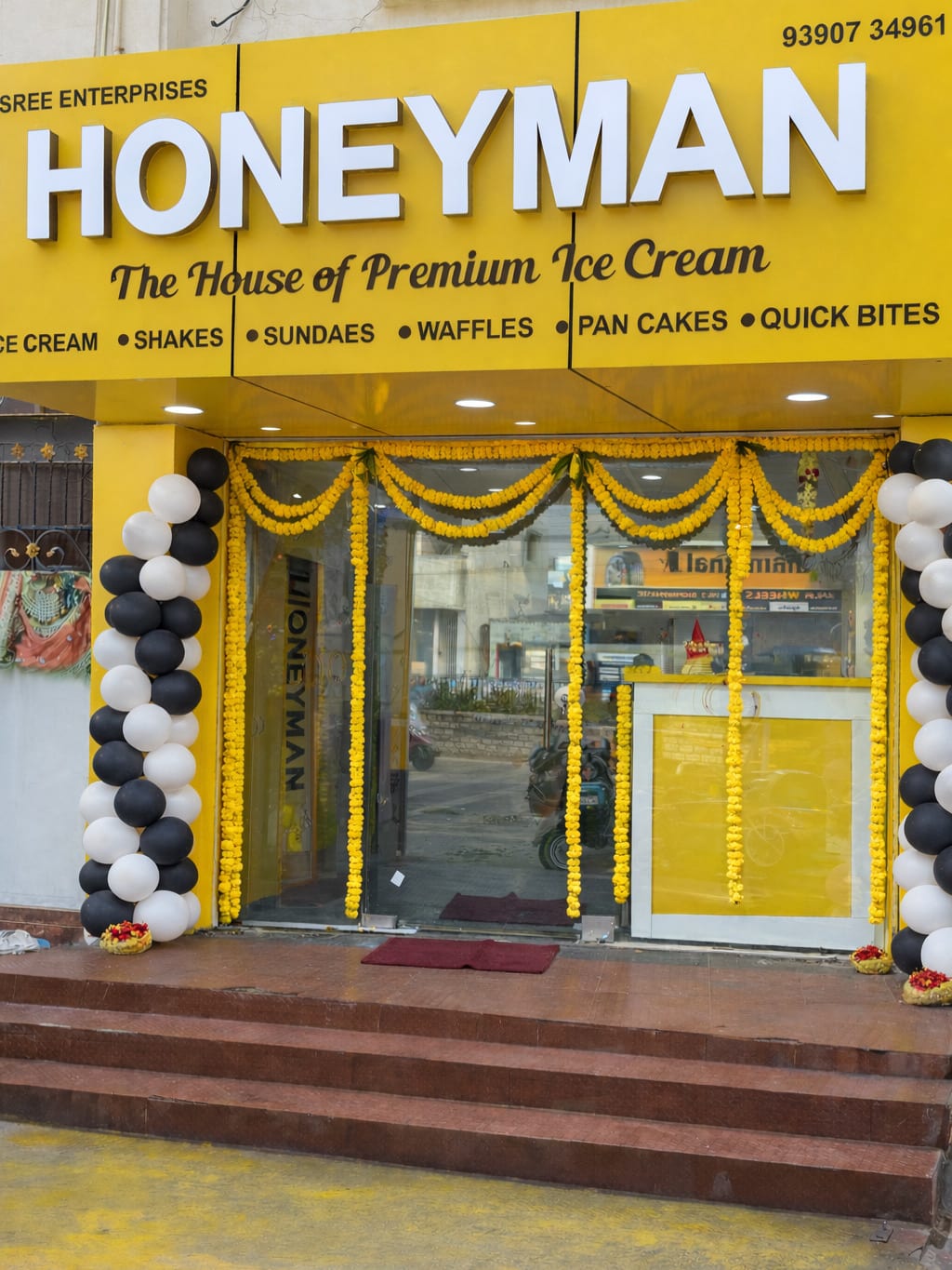 Honeyman Cafe