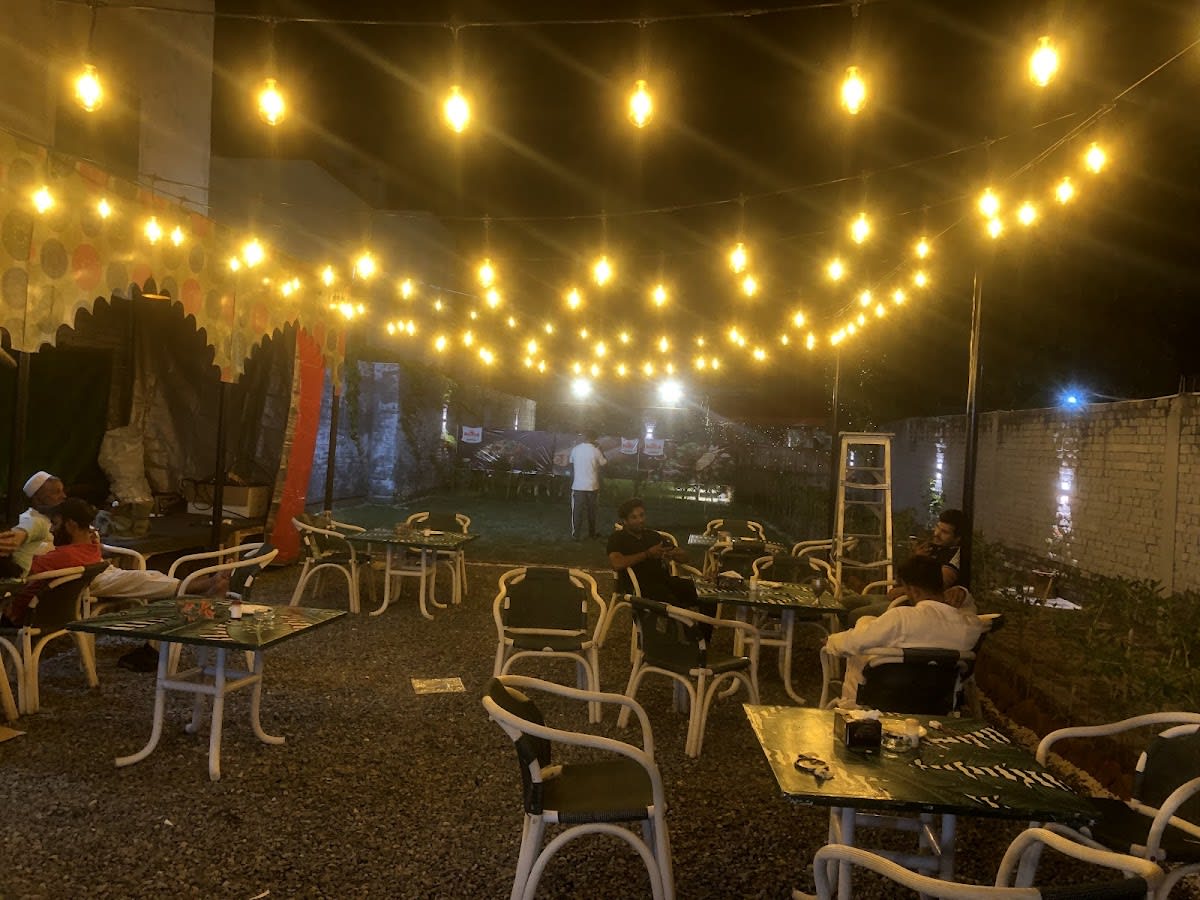 Lucknow Darbar Restaurant