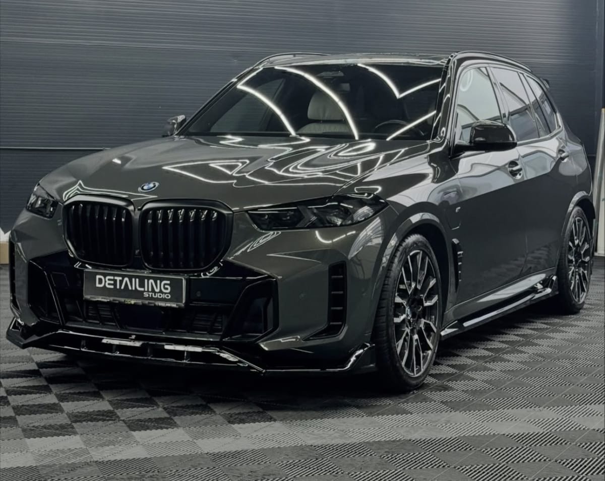 Evaluarea stării estetice a unui automobil în atelier