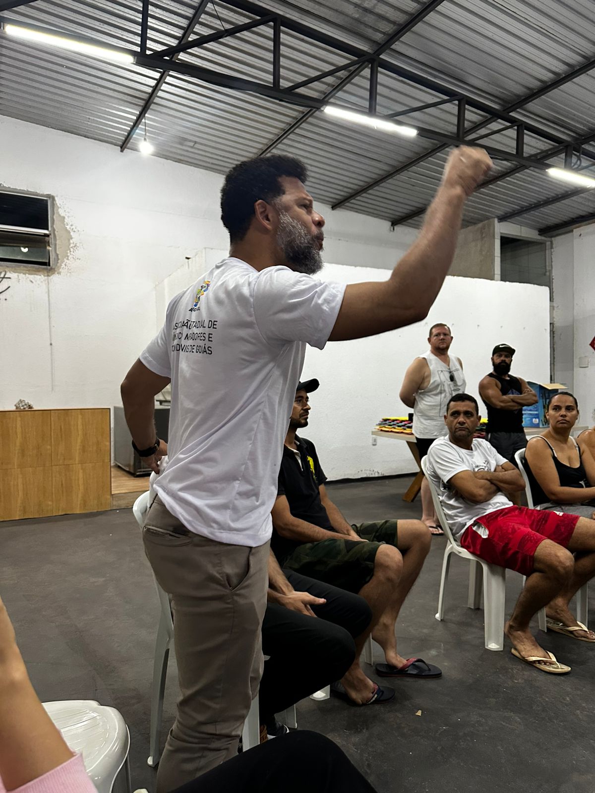 Reunião histórica marca início da ação coletiva contra a SANEAGO