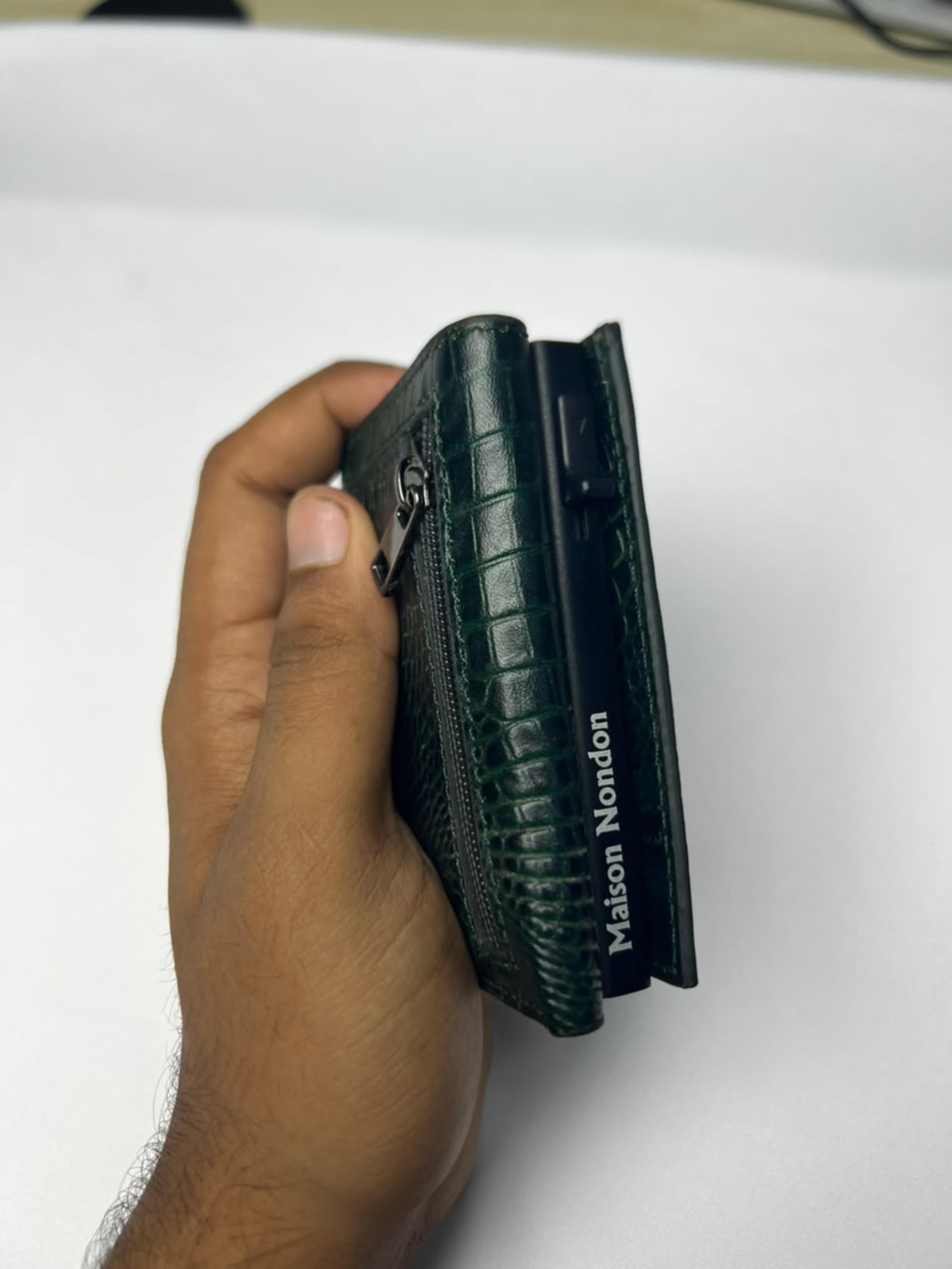 Premium Leather Pop-Up WalletGreen front view