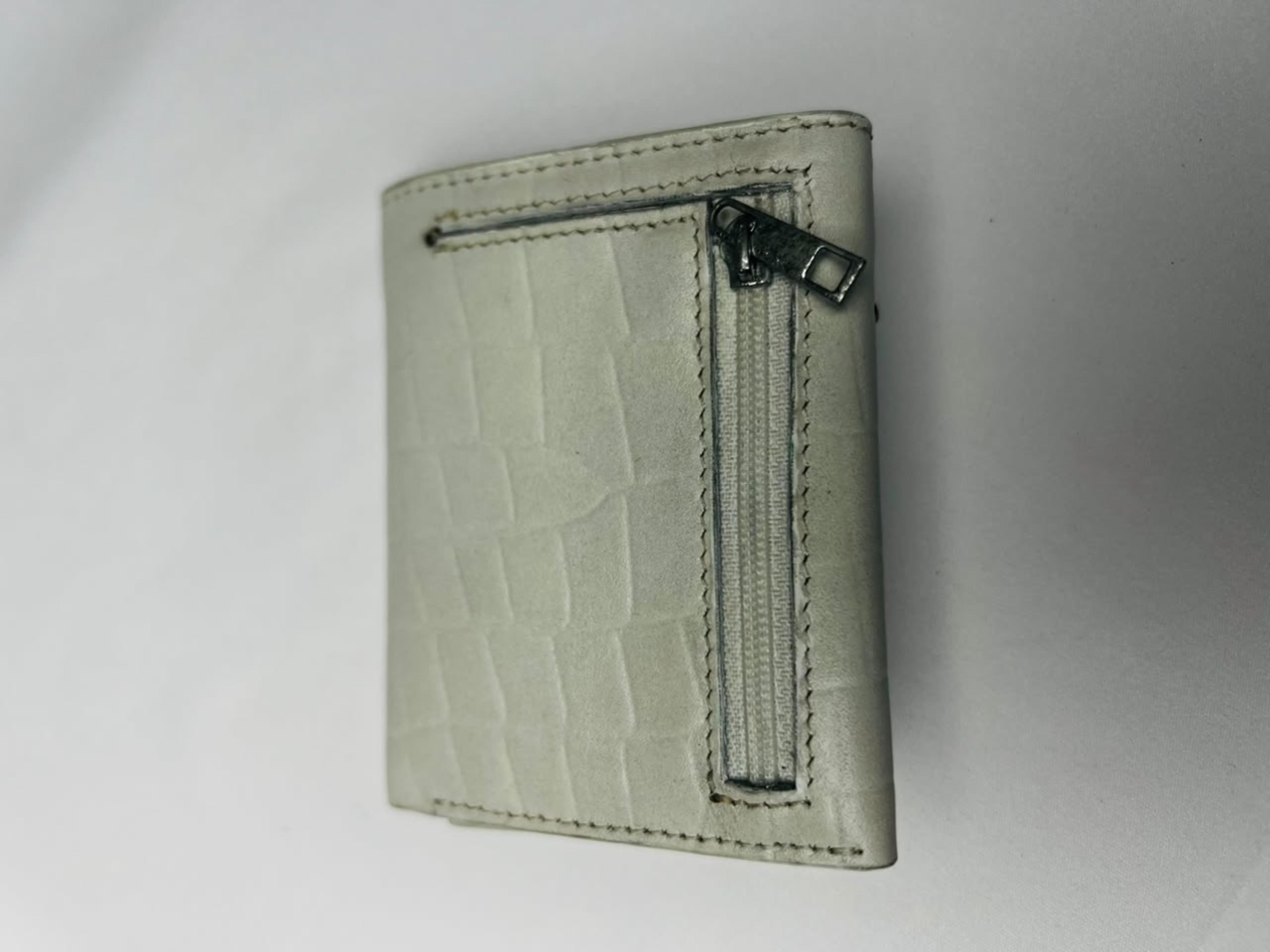Premium Leather Pop-Up Wallet White front view