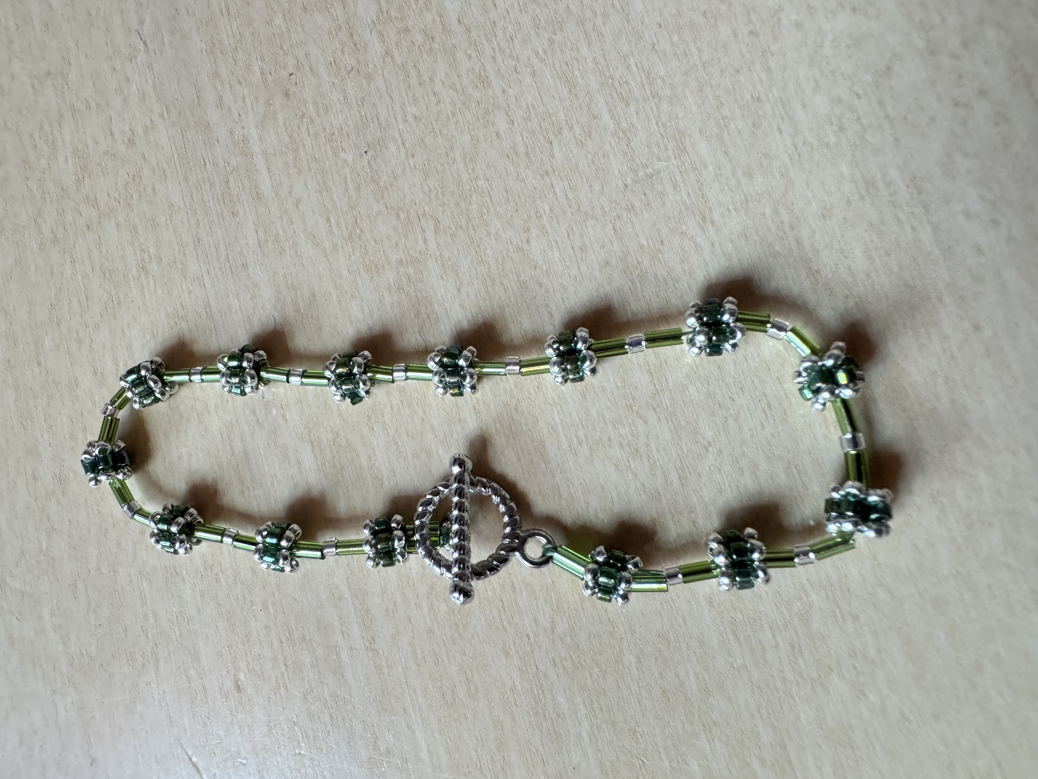 1 Line Olive / Emerald
