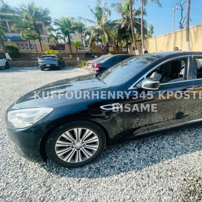 Kia k9 2016 model, Foreign Used, Black 