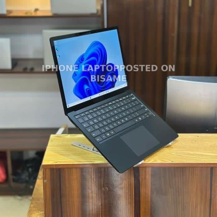 Microsoft Surface Laptop 3, intel core i5, 16 GB Ram, 256GB, New, black